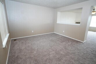 1556 Gold St in Middleton, ID - Building Photo - Building Photo