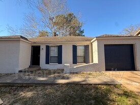 4987 Scenicwood Cove in Memphis, TN - Building Photo