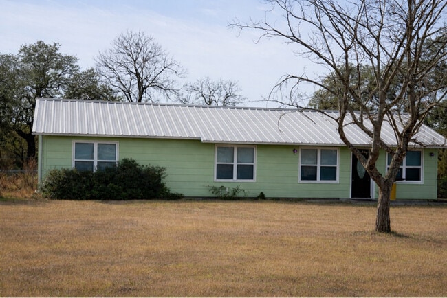 property at 702 N Ridge St