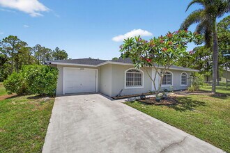 17354 64th Pl N in The Acreage, FL - Building Photo - Building Photo
