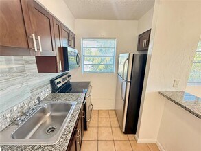 8262 NE 1st Ave in Miami, FL - Building Photo - Building Photo