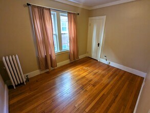 1428 Somerset Ave, Unit Lower Unit in Grosse Pointe Park, MI - Foto de edificio - Building Photo