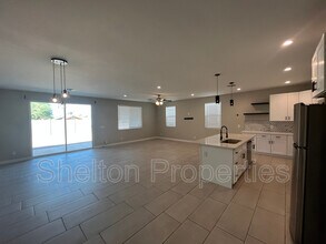 120 S 91st Dr in Tolleson, AZ - Building Photo - Building Photo