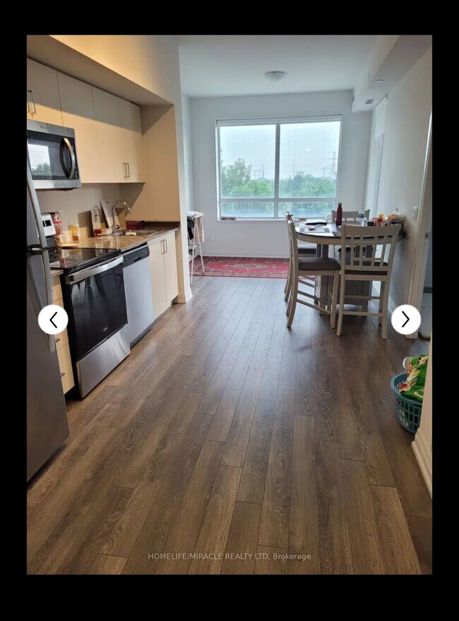 10 Meadowglen Pl in Toronto, ON - Building Photo - Building Photo