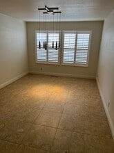 9240 Foxwood Dr in Windsor, CA - Building Photo - Building Photo