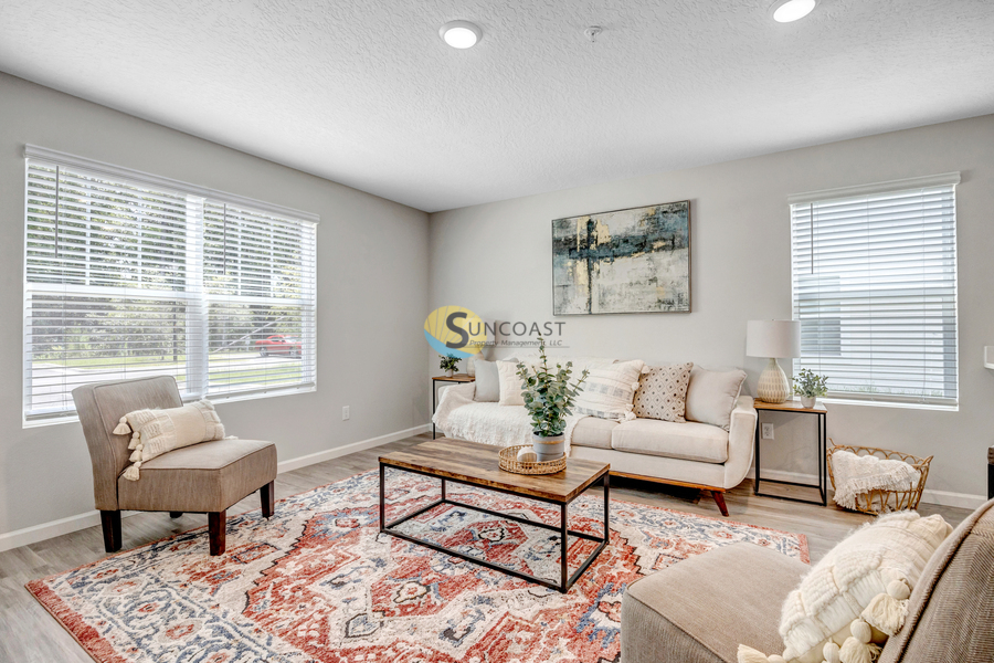 6463 Breezy Oaks Wy in Jacksonville, FL - Building Photo