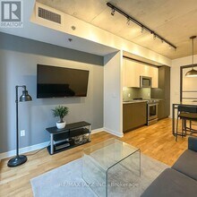 8-308 Dovercourt Rd in Toronto, ON - Building Photo - Building Photo