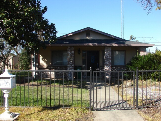 property at 225 California St