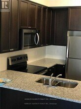 349 Rathburn Rd W in Mississauga, ON - Building Photo - Building Photo