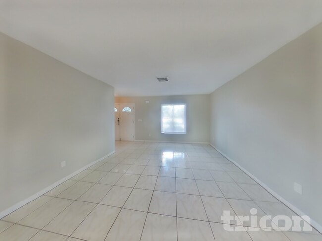 12624 Eddington Rd in Spring Hill, FL - Building Photo - Building Photo