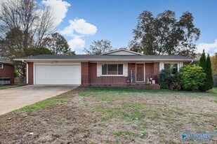 4315 Horace Dr NW in Huntsville, AL - Building Photo