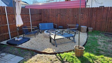 417 Wood St in Sanger, TX - Building Photo - Building Photo