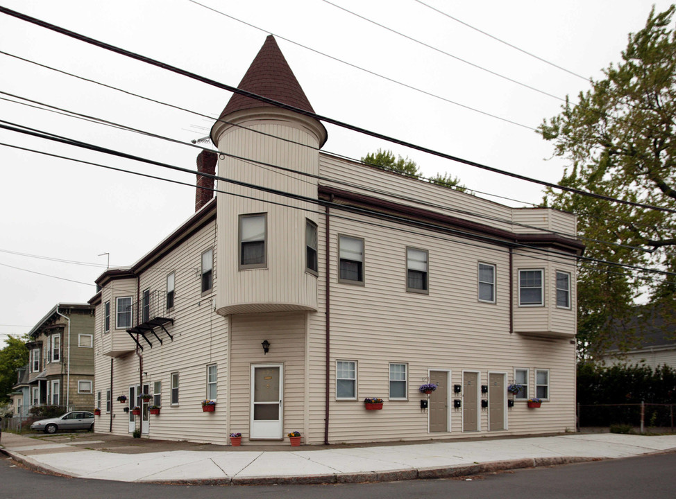 94-98 Spring St in Medford, MA - Building Photo