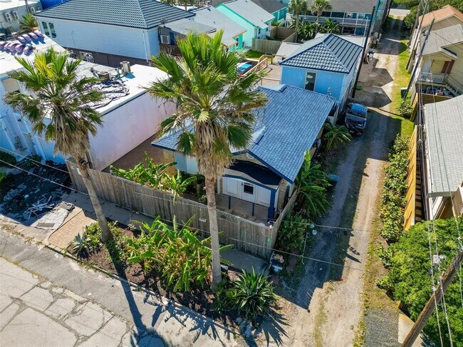 2415 31st St in Galveston, TX - Building Photo - Building Photo