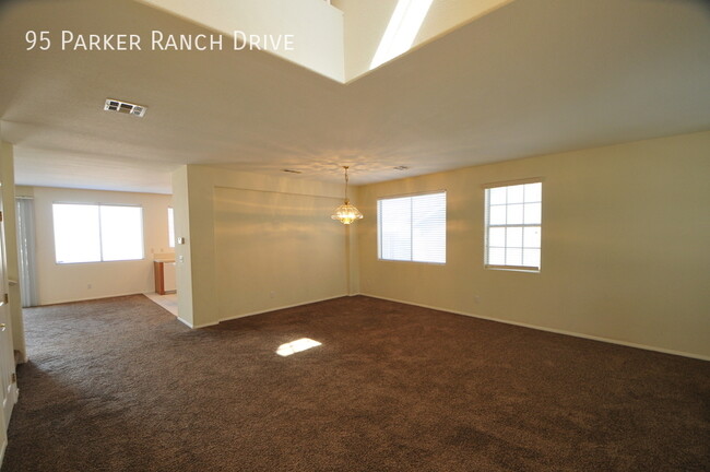 95 Parker Ranch Dr in Henderson, NV - Building Photo - Building Photo