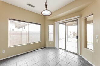5128 W Grenadine Rd in Phoenix, AZ - Building Photo - Building Photo
