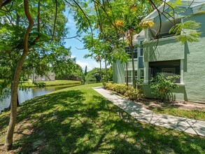 1050 Crystal Way in Delray Beach, FL - Building Photo - Building Photo