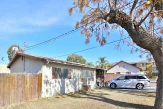 3880-3898 Dawes St in Riverside, CA - Building Photo - Building Photo