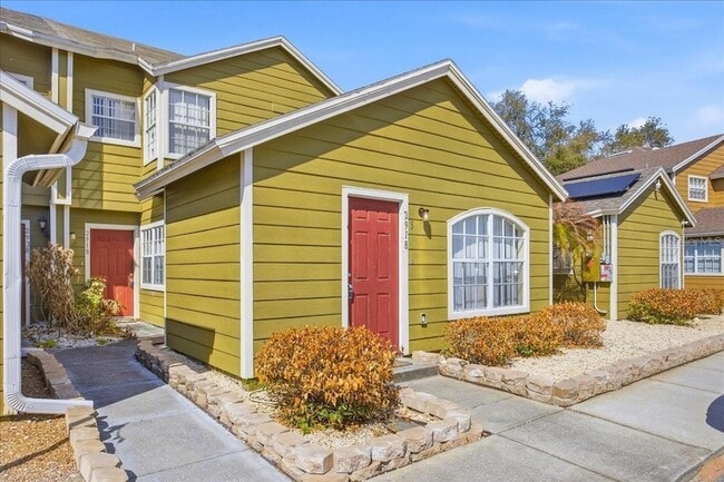 2918 Fan Palm Dr in Davenport, FL - Building Photo - Building Photo