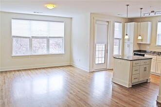 398 Federal Rd in Brookfield, CT - Building Photo - Building Photo