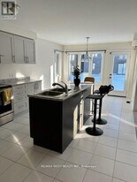 23 Owens Rd in New Tecumseth, ON - Building Photo