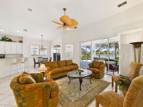 21809 Masters Cir in Estero, FL - Foto de edificio - Building Photo