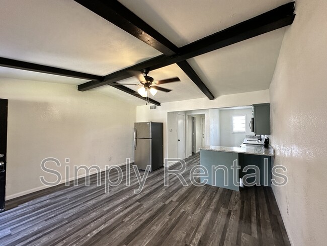 property at 400 Bill Bradford Rd