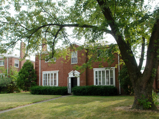 1676 Westwood Ave in Columbus, OH - Foto de edificio - Building Photo