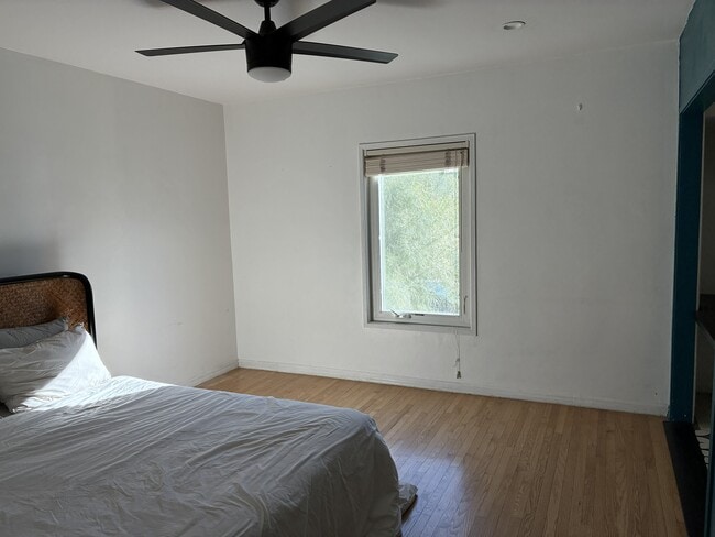 3447 Community Ave in Glendale, CA - Building Photo - Building Photo