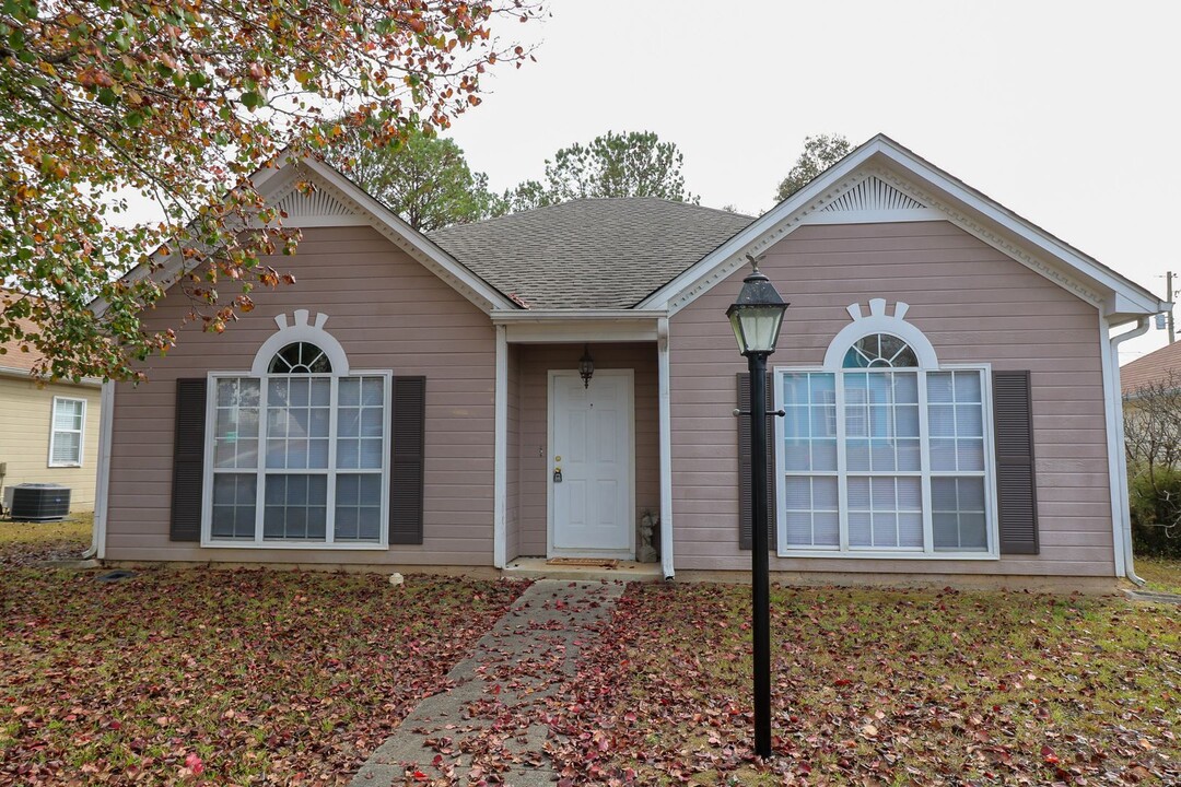 2344 Plantation Cir in Moody, AL - Building Photo