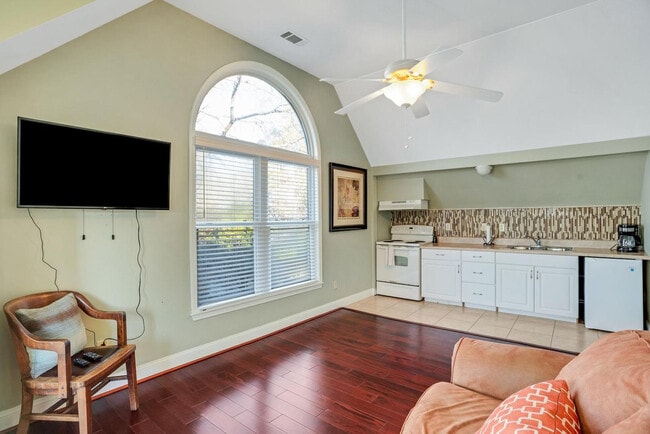 1348 Misty Ln in Gilbert, SC - Building Photo - Building Photo