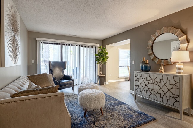 The Pines of Cloverlane Apartments in Ypsilanti, MI - Building Photo - Interior Photo