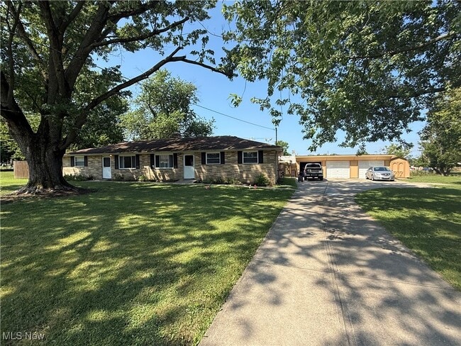 property at 12920 Fountain Ct