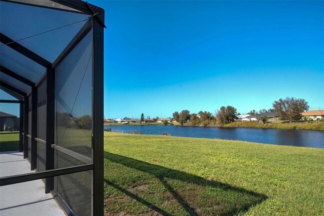 7379 Snow Dr in Englewood, FL - Building Photo - Building Photo