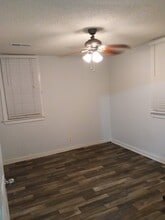 53 Amherst St, Unit D in Charleston, SC - Foto de edificio - Building Photo