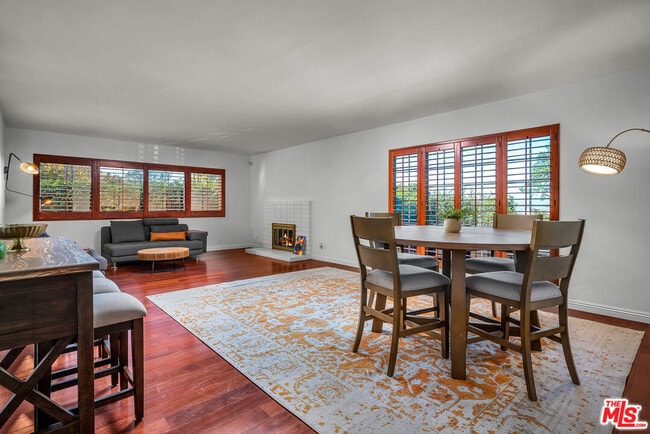 property at 2925 Dona Susana Dr