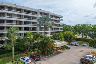 La Residence of Boca del Mar in Boca Raton, FL - Foto de edificio - Building Photo