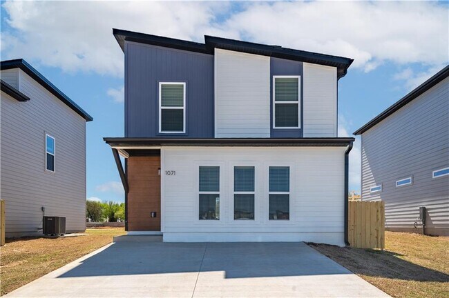 property at 1071 Kentucky Ave