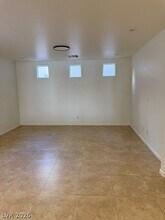 6249 Humus Ave in Las Vegas, NV - Building Photo - Building Photo