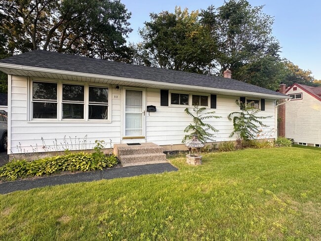 property at 17 Bridle Path