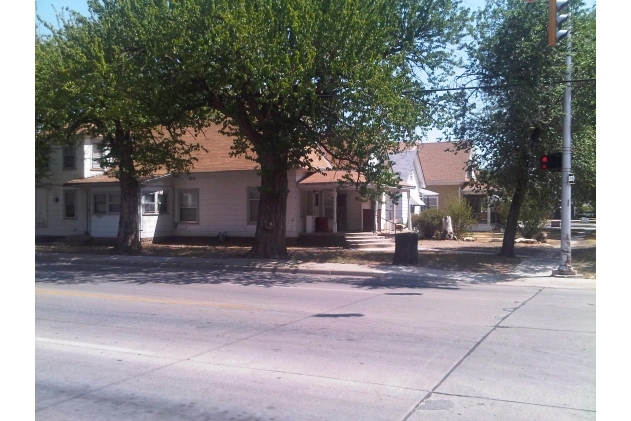 1200-1212 S Main St in Wichita, KS - Foto de edificio