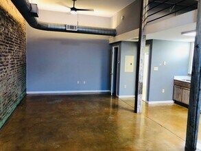 505 S Main St, Unit 505 South Main #203 in Memphis, TN - Building Photo - Building Photo