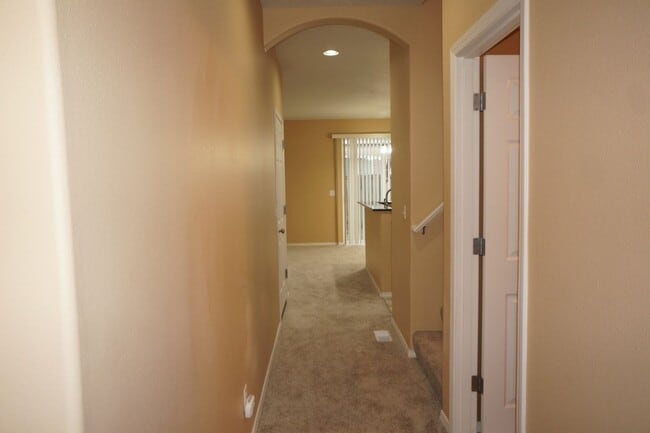 532 NE Caden Ave in Hillsboro, OR - Building Photo - Building Photo