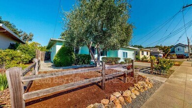 652 Corlano Ave in Santa Rosa, CA - Foto de edificio - Building Photo