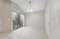 10738 Staghill Dr in Houston, TX - Building Photo - Building Photo