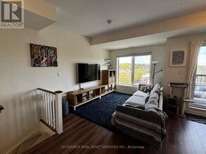 487 Queen St in Newmarket, ON - Building Photo - Building Photo