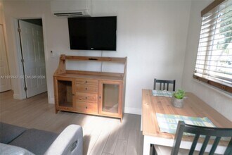 16060 SW 144th Ave in Miami, FL - Building Photo - Building Photo