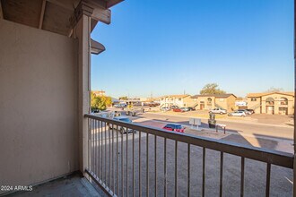7144 N 66th Dr in Glendale, AZ - Building Photo - Building Photo