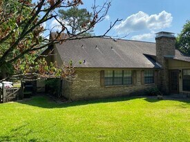 2300 Aster Way in Tallahassee, FL - Building Photo