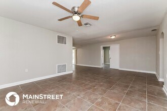 9135 Richwood Ln in Port Richey, FL - Building Photo - Building Photo